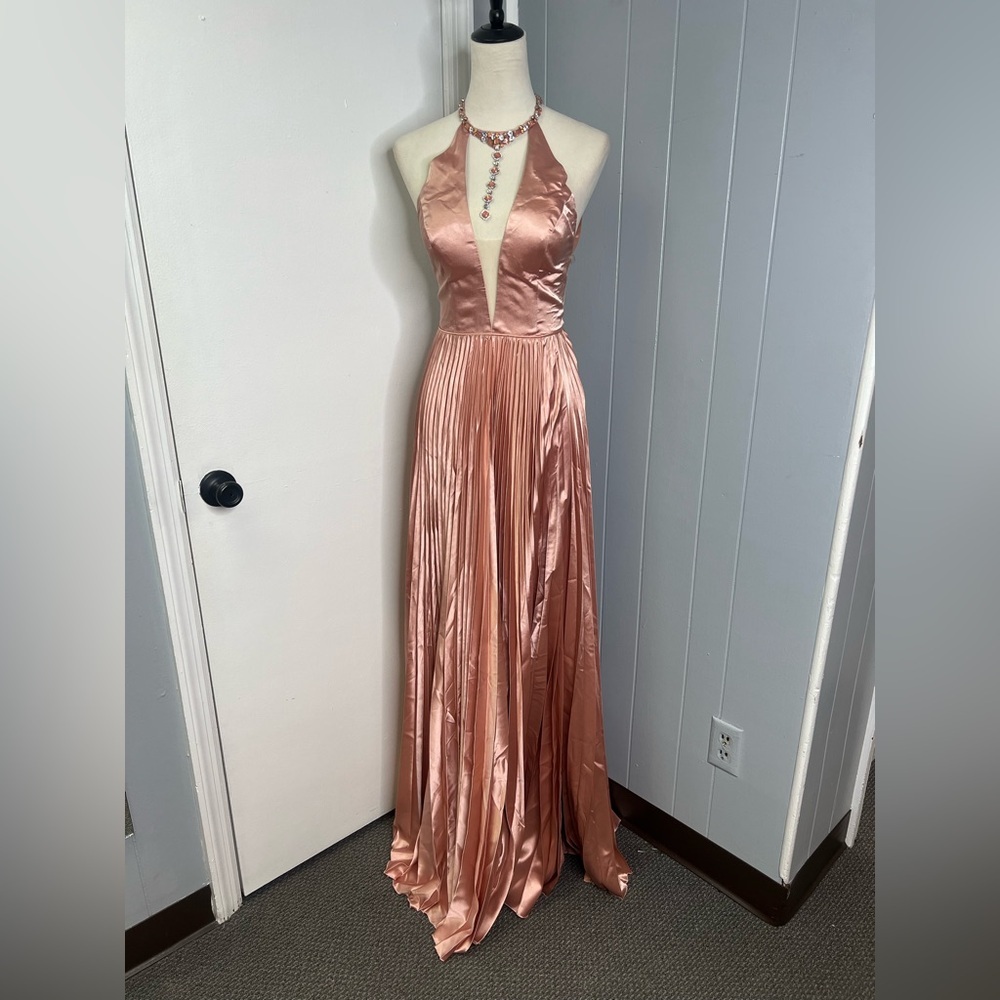 Elegant Pink Halter Maxi Dress